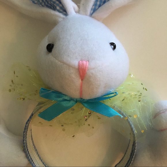 Spend $40+ get this FREE 🚨 Bunny rabbit head band - Picture 2 of 5